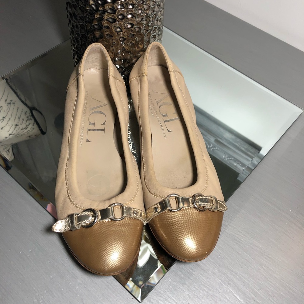 Cap Toe Ballet Flat AGL